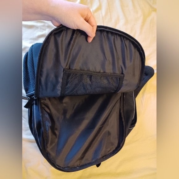 Turtlebeach Mojo Life Backpack - Picture 2 of 4